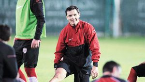 Vlad Munteanu, antrenorul din teren:** "Nu promit trofee, vreau doar să ajut"