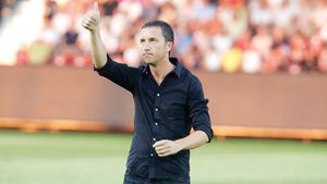 MM pregătește revoluția pentru sezonul viitor:** 'Sper să avem un sistem asemănător marilor echipe!' Ce veste bună îi așteaptă pe steliști