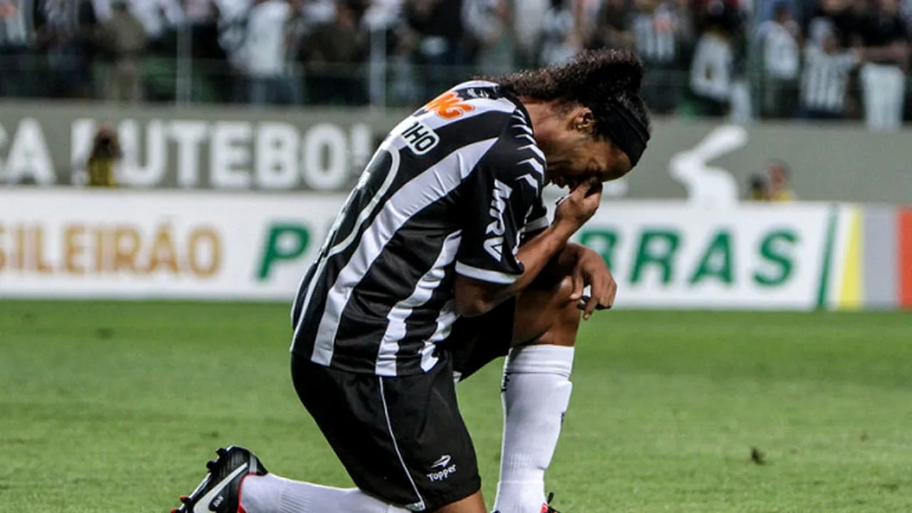 Ghinion teribil pentru Ronaldinho! Starul brazilian, în pericol să rateze CM 2014: 
