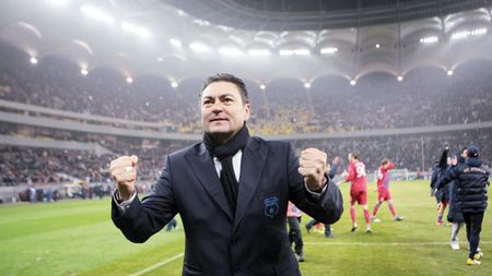 Spune-mi ce fel de apărare ai ca să-ți spun ce șanse ai la titlu!** De când a preluat echipa, Stan este pe primul loc în clasamentul Ligii I