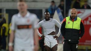 Gnohere: "Fotbalul românesc și cel african sunt în doliu! Meciul trebuia să fie oprit, nu mai puteam juca după acel moment"