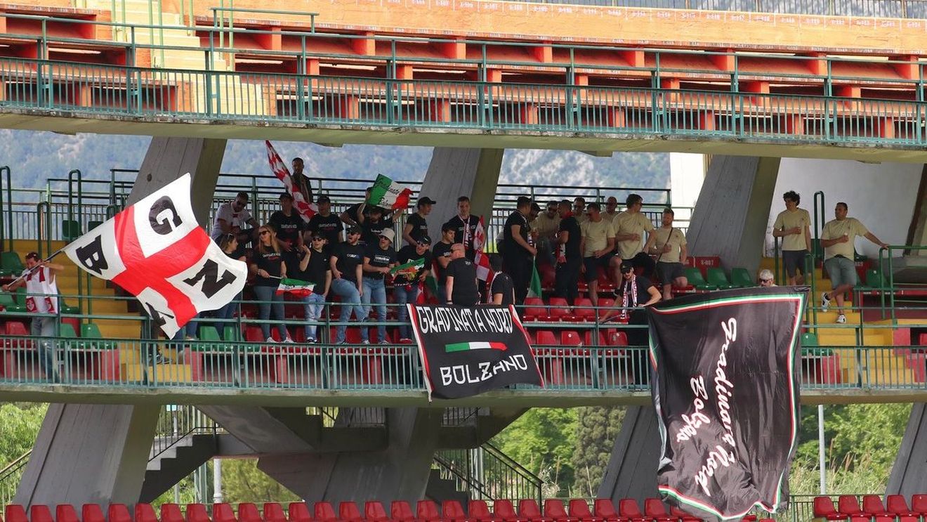 Caz unic în fotbalul european. Povestea echipei care e aproape de promovarea în Serie A: orașul e aproape de Austria, clubul a reușit trei promovări consecutive, iar baza de pregătire e SF!