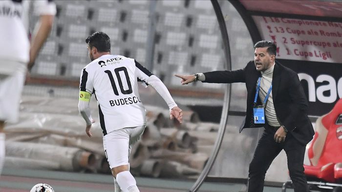 ULTIMA ORĂ | Cosmin Contra e cu bagajele la ușă, dar va conduce Dinamo etapa viitoare! De cine depinde rezilierea contractului