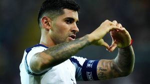 FC Barcelona, salvarea lui Radu Drăgușin. Campioana Spaniei vrea să-l transfere pe Cristian Romero