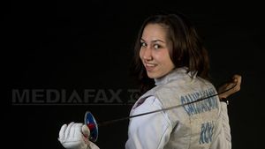 LUMEA NOUĂ‚ | Mălina, fata care a visat cu ochii deschiși. De la școala de dans, la locul 1 în lume la FLORETĂ‚: "Dacă nu visezi să ajungi acolo sus, nu ai cum să fii sus de tot!" 