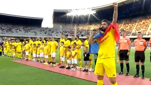 Adrian Mutu, ovaționat de peste 20.000 de oameni la meciul de retragere! Fostul mare jucător n-a uitat steagul României: „Mulțumesc din suflet!” Ce banner a apărut în tribune
