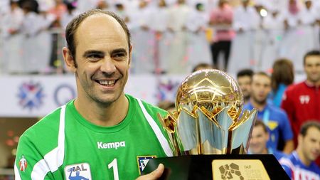Portarul Jose Javier Hombrados își încheie cariera sportivă la 49 de ani. Spaniolul a debutat la seniori când România încă era o forță la nivel mondial