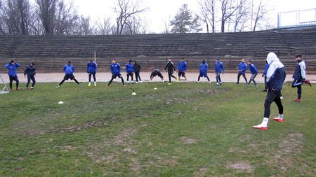 Un fotbalist aflat în trecut în lotul unei echipei din Liga 2, condamnat pentru proxenetism! Avea 20 de ani când ”proteja” o tânără de 16 ani care i-a fost inclusiv prietenă!
