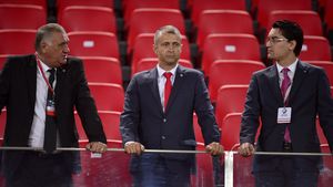 Chivorchian, dat afară de Burleanu de la FRF. Dedesubturile unui "mariaj" de conjunctură și ale unei despărțiri anunțate. Ce risca România dacă nu era demis secretarul general