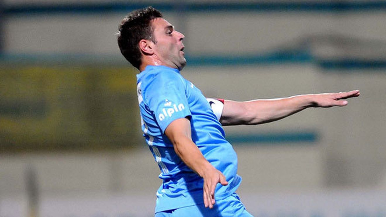 Becali s-a uitat la meci și a crezut că imaginea e pe fast forward! Ă‚sta e avion cu reacție! **VIDEO de senzație: faza care l-a TRANSFERAT în Ghencea pe "Bolt"