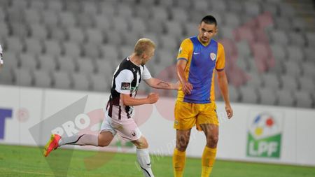 Mutu, out din Cupa Ligii. "Șepcile roșii" continuă surprizele. "U" Cluj - Petrolul 1-0