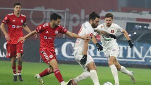 Transferul iernii la Dinamo, anunțat în exclusivitate de ProSport, a fost confirmat de acționarul Andrei Nicolescu: „Da, îl vrem!”. Se luptă cu Gigi Becali și Dan Șucu pentru mijlocaș