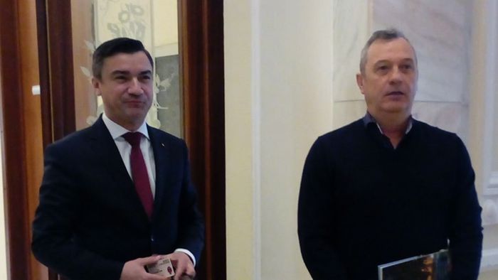 Rednic e noul Lucescu! Primarul Mihai Chirica se folosește de numele ”Puriului” pentru a câștiga alegerile! | EXCLUSIV