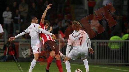 Olandezii: "PSV încearcă să rămână neînvinsă într-o țară de basm hibernală"