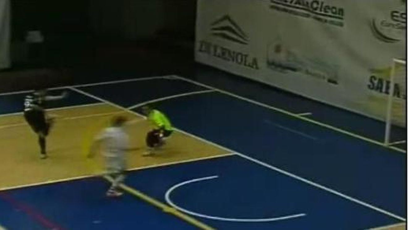 Execuția asta trebuie urmărită obligatoriu în orice vestiar!** Chiar și Messi sau Ronaldo vor roși când vor vedea imaginile! VIDEO