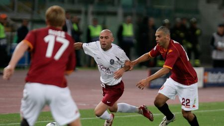 Tony:"Azi românii au fost toți CFR-iști, mâine trebuie să țină cu Steaua"