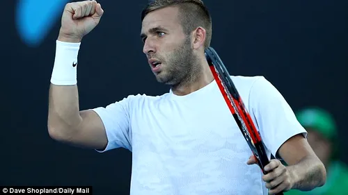 Cu low-cost în turul al treilea la Australian Open. Dan Evans l-a învins pe Marin Cilic într-un tricou în valoare de 15 euro! 