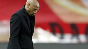 VIDEO | 17 goluri într-un singur meci din Cupa Ligii Franței. Thierry Henry s-a calificat în semifinale după o partidă "nebună"