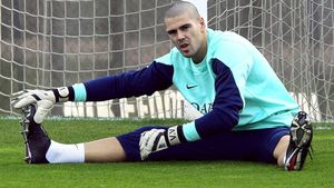 OFICIAL | Victor Valdes, împrumutat de Manchester United la Standard Liege