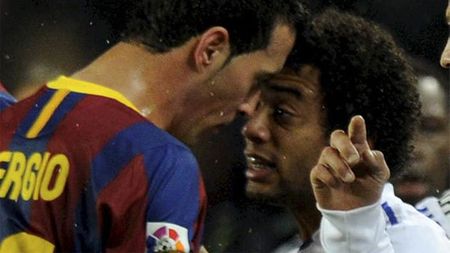 UEFA dă undă verde rasismului!** Busquets va juca finala Ligii, deși l-a făcut "maimuță" pe Marcelo de la Real