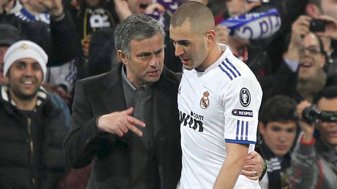 Benzema sau Higuain + 28 de milioane de euro! Ce echipă va fi fericită să audă oferta lui "Mou"!** Ar putea fi transferul verii pentru Real Madrid