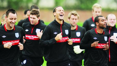 Revine Rio!** Căpitan