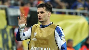 Cum se vede din Polonia încercarea disperată a lui Ianis Hagi de a se transfera