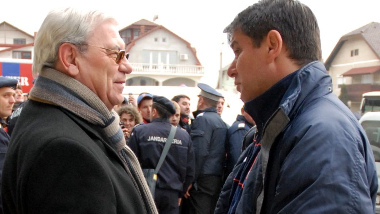 Ienei: "Ca să iei puncte trebuie să joci ofensiv! Ai nevoie de două vârfuri, nu de doi închizători!"