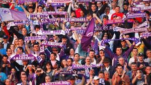 Suporterii lui Poli s-au săturat!** Îi cer lui Iancu să plece de la Timișoara:** 'E clar că a apus o epocă! Cu bune, cu rele, a venit timpul despărțirii!'