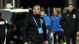 Laurențiu Reghecampf, extrem de supărat pe jucătorii săi după eșecul cu Sepsi: „Avem numai şanse matematice la titlu”