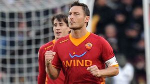 Francesco Totti, gest emoționant pentru elevii unei școli dintr-o zonă grav afectată de coronavirus. „Ai demonstrat încă o dată cât de mare ești”