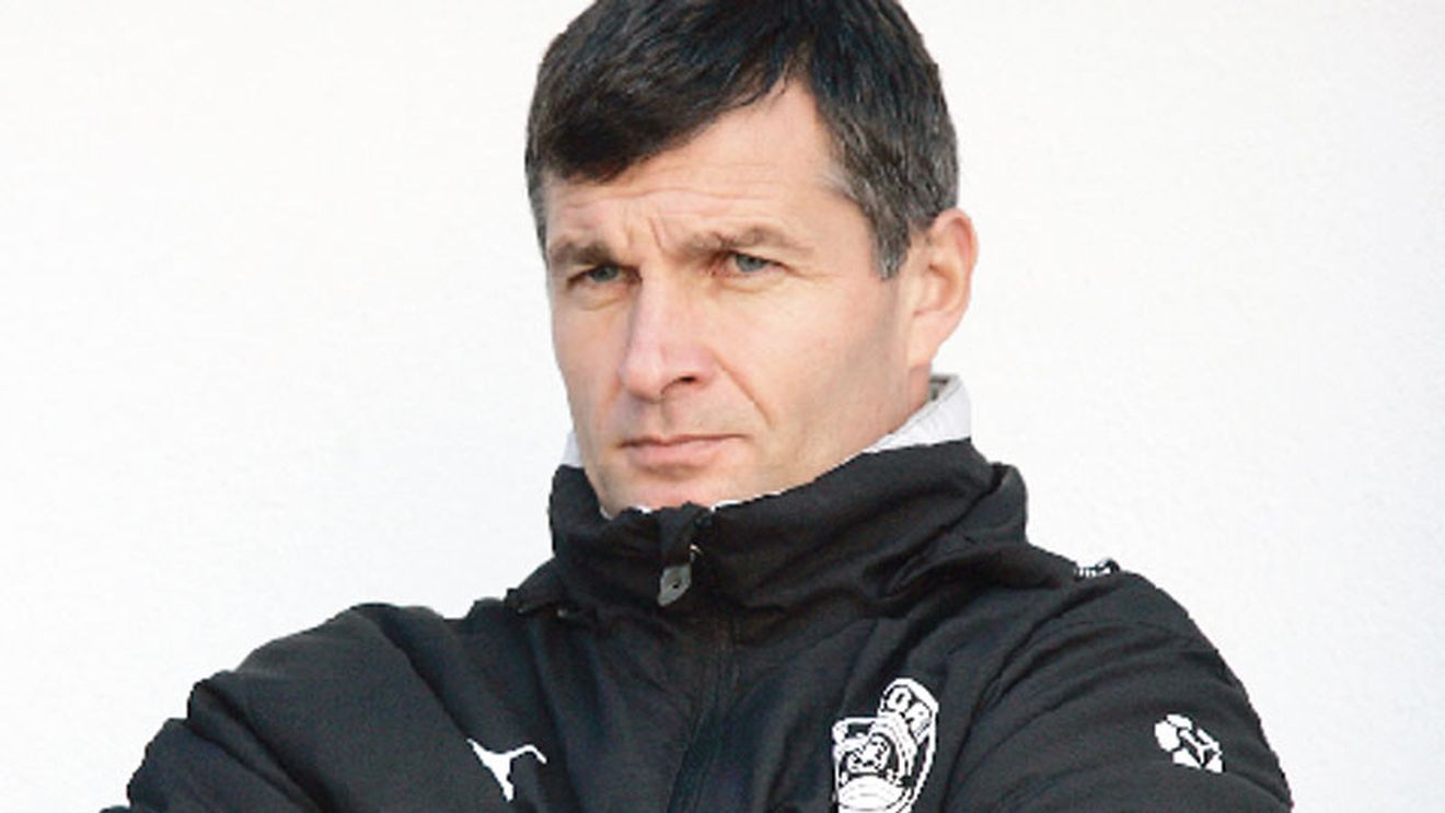 Sabău caută mijlocași!