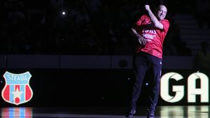 Gabi Balint a scris un imn pentru Steaua: „E acolo unde suntem noi”