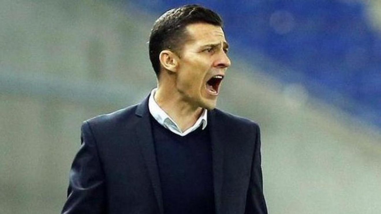 Costel Gâlcă a fost anunțat că se reia campionatul din Danemarca. Cum i-au liniștit specialiștii pe jucătorii de fotbal cărora le este teamă să intre pe teren din cauza COVID-19