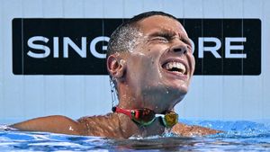 David Popovici nu a fost desemnat „Sportivul Mondialelor”. Ce înotător l-a învins pe român