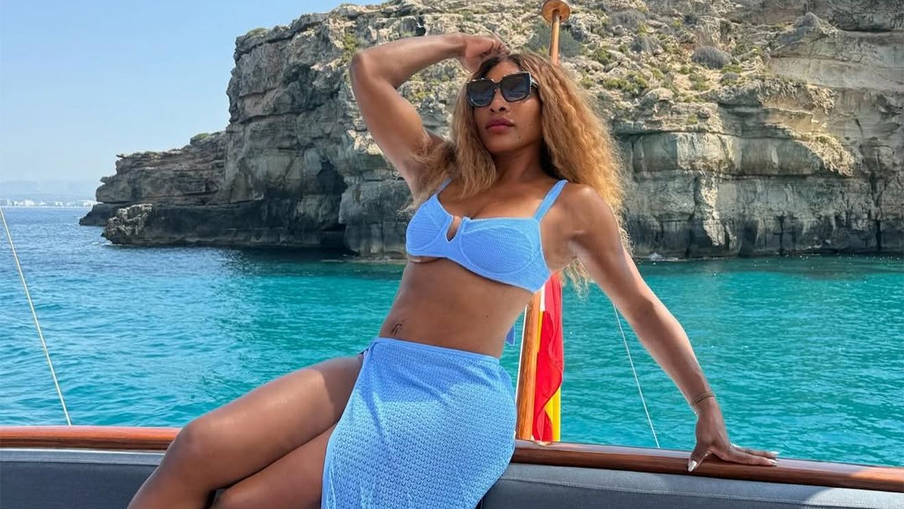 Serena Williams nu mai are nicio măsură! S-a pozat pe iaht, în costum de baie, în ipostaze care vor naşte comentarii