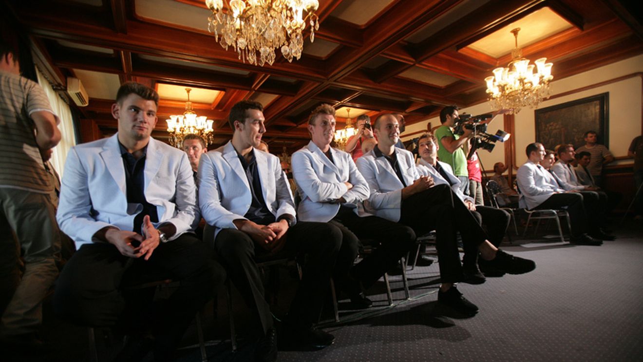 Tricolorii pleacă spre Shanghai! VEZI lotul pentru MONDIALE