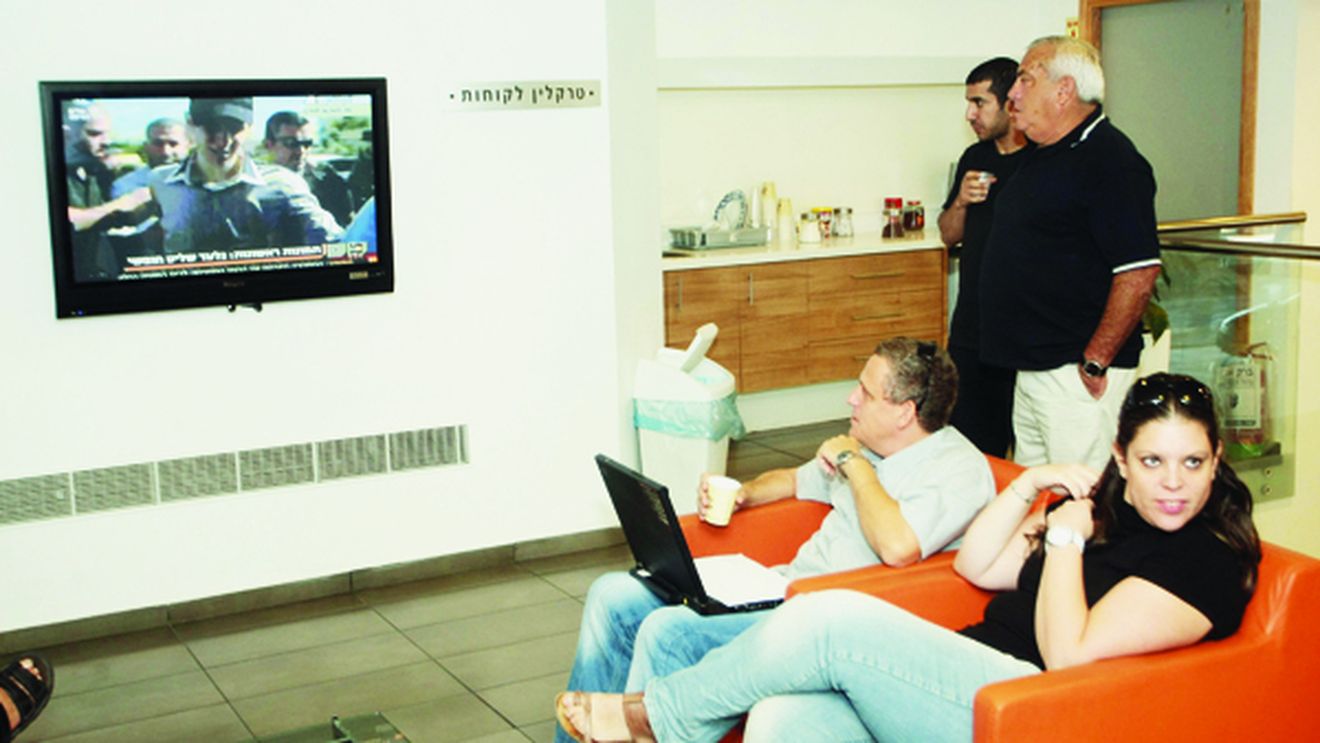 A fost primul antrenor din Israel care a învins România și e fan Dorinel Munteanu!** Acum e dealer de mașini de lux și pune la zid Steaua lui Becali: "N-are jucători"