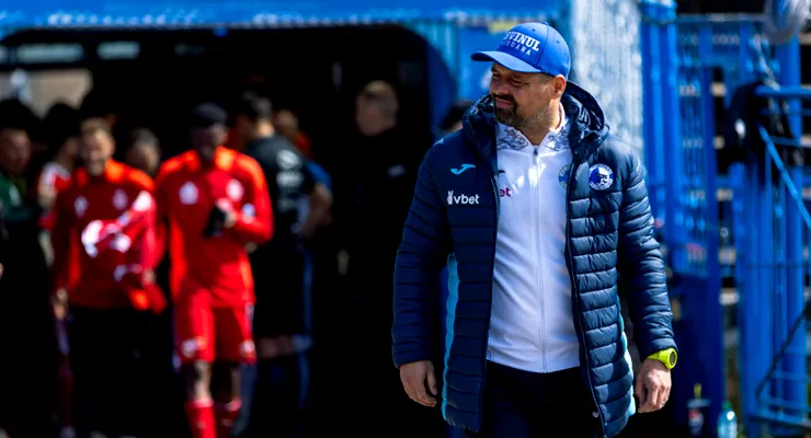 Corvinul joacă la Oradea și cu gândul de a mări din nou distanța față de Sepsi OSK. Florin Maxim: ”FC Bihor are minusuri ce pot fi exploatate”