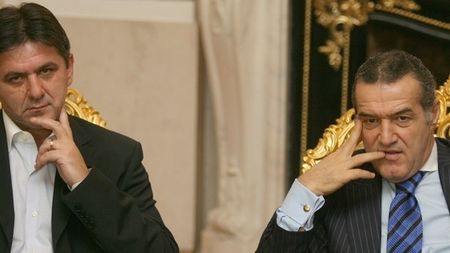 Becali, atac la Lăcătuș:** "Cine a condus echipa? Tata?! Eu dau bani să câștige! Dacă nu, alții: antrenori, jucători, tot!"