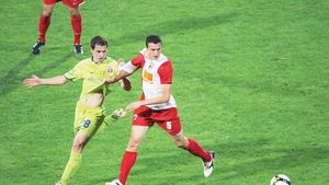 Izvoranu: „Alexa să nu se mai dea rotund"