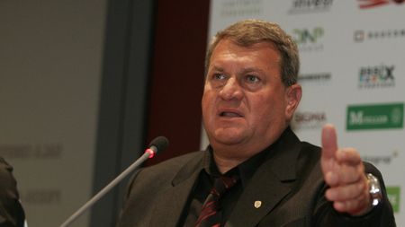 Mureșan: "Nu îmi place fotbalul jucat la comisii, dar vom face o sesizare după meci"