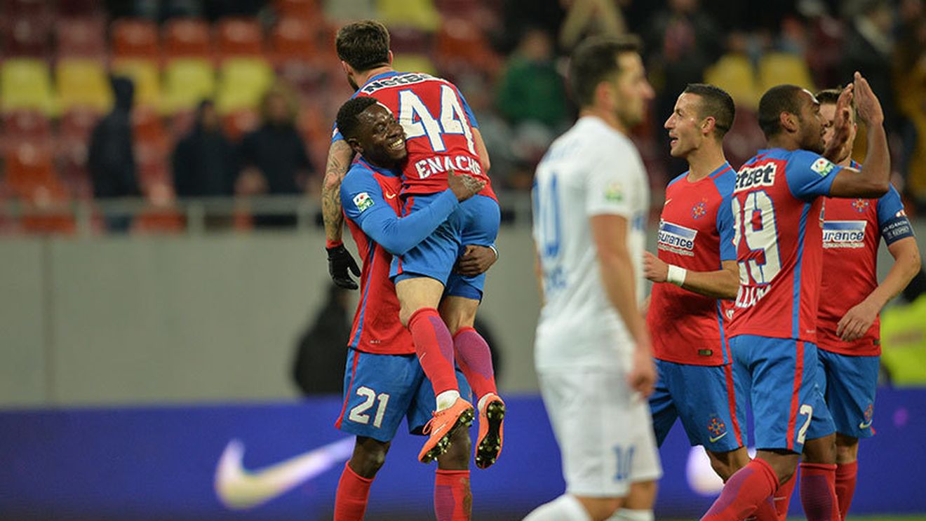 FOTO | Un jucător de la FCSB s-a filmat azi-noapte în timp ce gonea pe autostradă. Cu ce viteză a mers