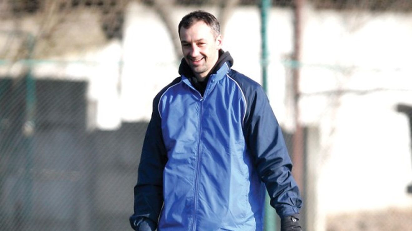 "Eu antrenez CFR-ul, nu Uhrin!"