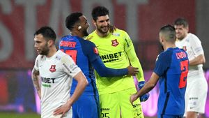 Mihai Rotaru, război total cu Laszlo Dioszegi pentru transferul fotbalistului! Universitatea Craiova și Sepsi vor același jucător