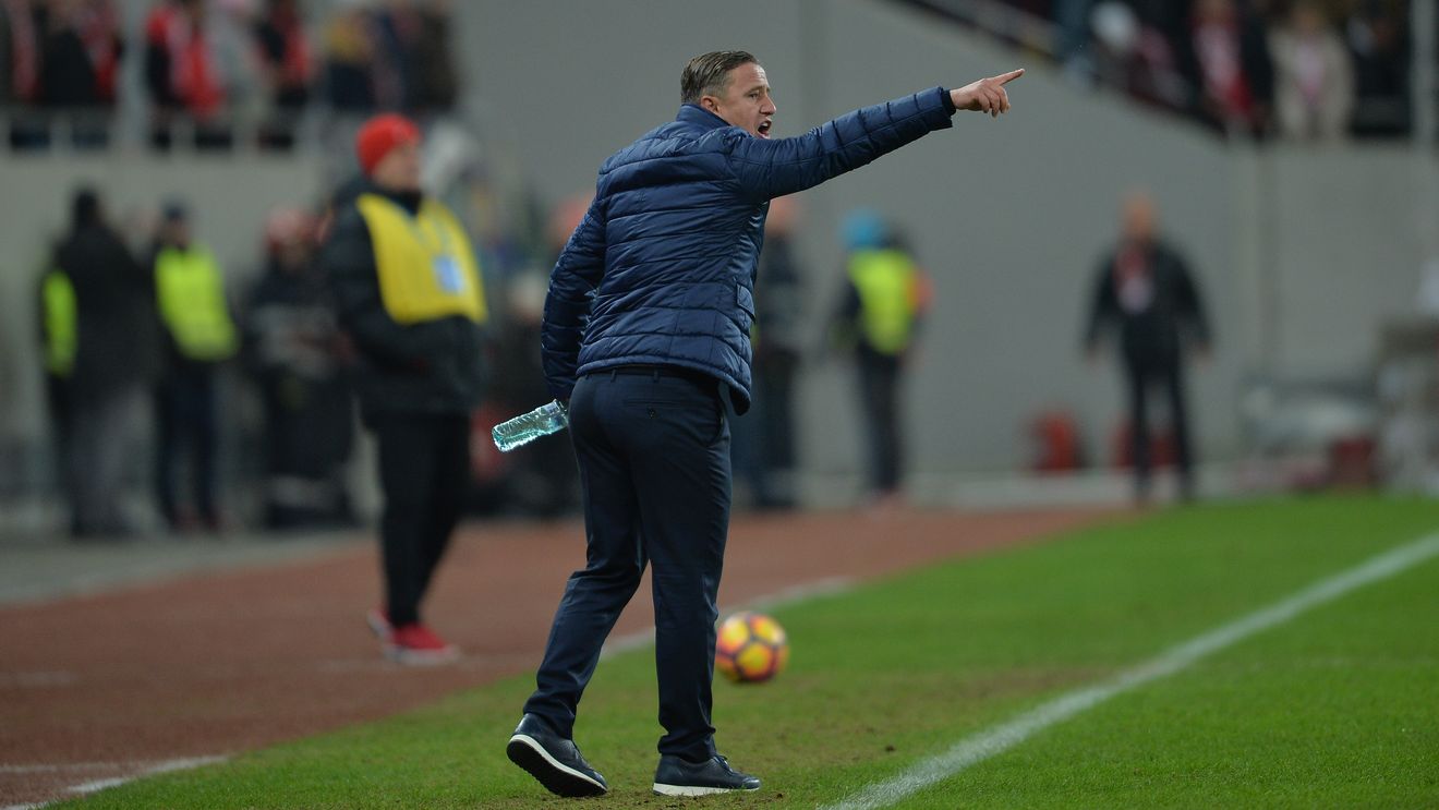 Învins tactic de Andone, Reghe a găsit vinovații: "Am avut penalty în minutul 16" /  "Acești băieți trebuie să înțeleagă că ei trebuie să fie fundași". Ce l-a supărat pe antrenorul Stelei
