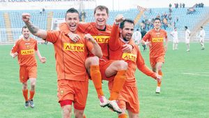 Mandarina mecanică de sub Pietricica!** "Magiun" și Enache, dirijorii promovării în Liga I