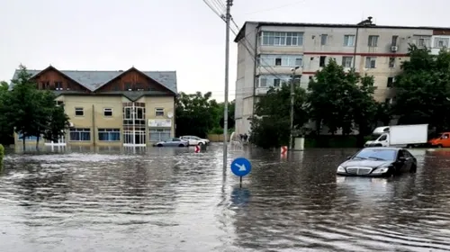 Probleme mari la Botoșani înainte de meciul cu CFR Cluj. Orașul este sub ape după ce a fost lovit de o ploaie torențială | VIDEO