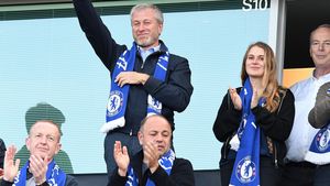 Lovitura deceniului pentru Roman Abramovici: tranzacția de vânzare a lui Chelsea Londra către americanul Todd Boehly a primit undă verde din partea guvernului Marii Britanii și a Premier League!