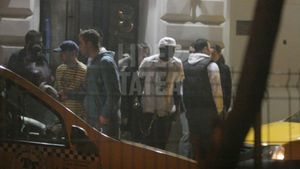 N'Doye lovește din nou!** A stat în club până la 5 dimineața!